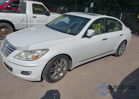 2011 Hyundai Genesis 4.6 z USA, uszkodzony, nr VIN KMHGC4DF3BU128252